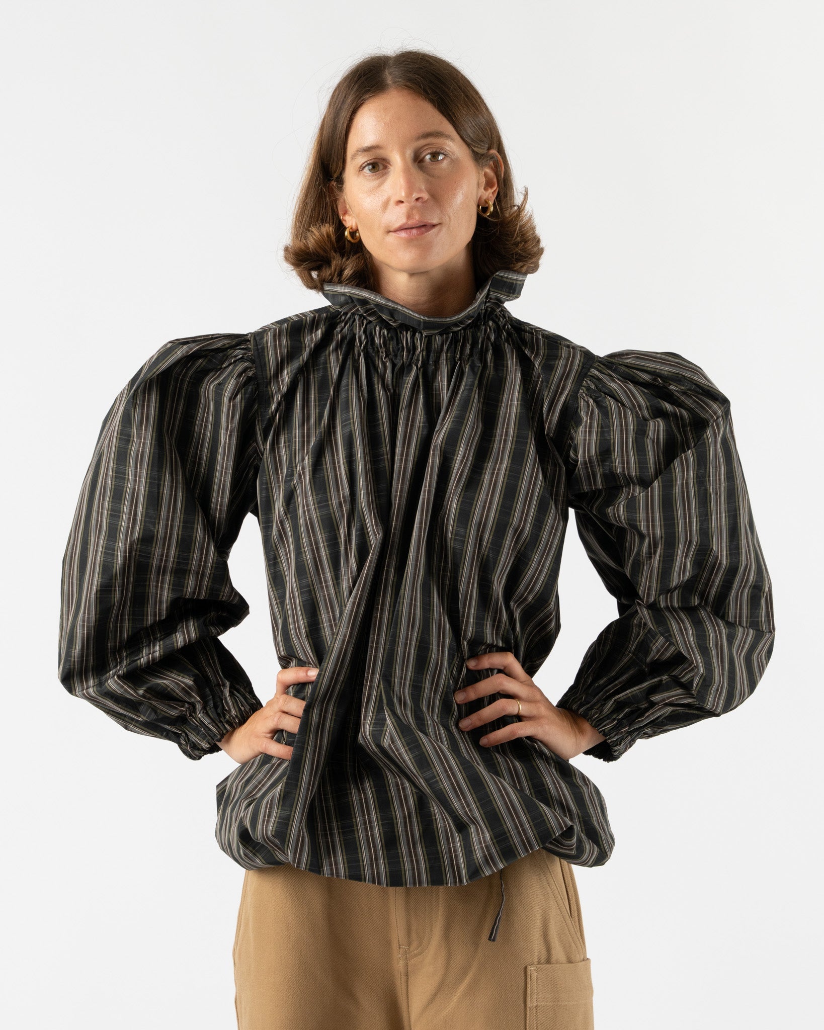 Sofie-DHoore-Beaudine-Poke-Top-in-Woven-Black-Santa-Barbara-Boutique-Jake-and-Jones-Sustainable-Fashion