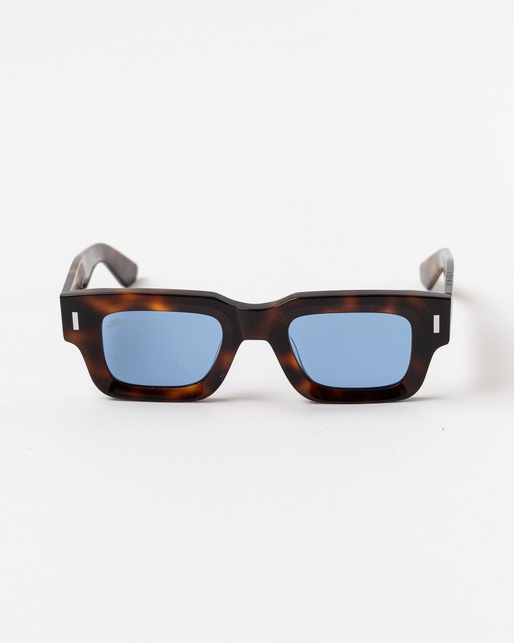 AKILA-ARES-Sunglasses-in-Tortoise/Sky-Blue-Santa-Barbara-Boutique-Jake-and-Jones-Sustainable-Fashion