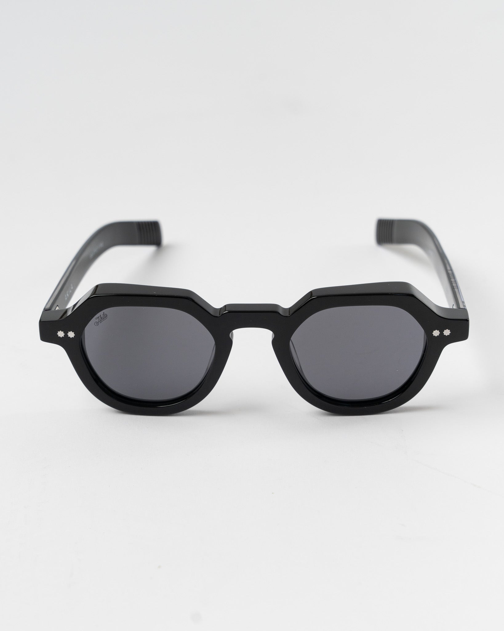 akila-lola-sunglasses-in-black-jake-and-jones-santa-barbara-boutique-curated-slow-fashion