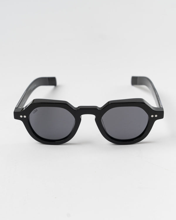 akila-lola-sunglasses-in-black-jake-and-jones-santa-barbara-boutique-curated-slow-fashion