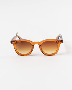 AKILA-LUNA-Sunglasses-in-Burnt-Orange/Gradient-Amber-Santa-Barbara-Boutique-Jake-and-Jones-Sustainable-Fashion