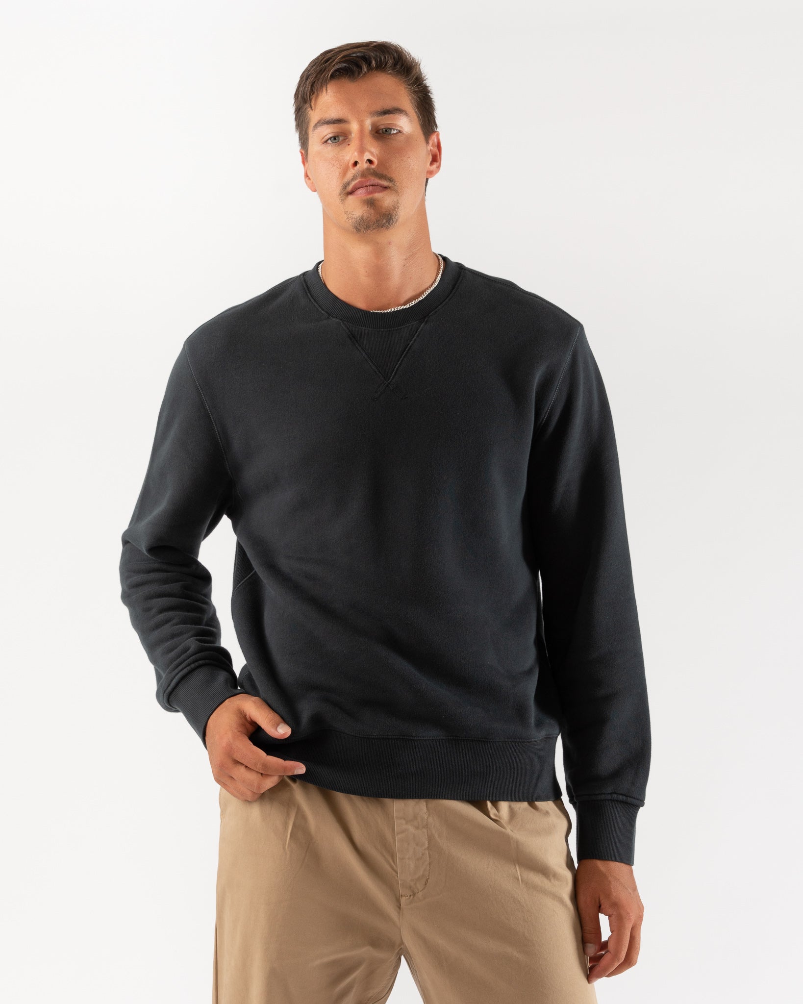 alex-mill-garment-dyed-crewneck-sweatshirt-mfw22-jake-and-jones-a-santa-barbara-boutique-curated-slow-fashion