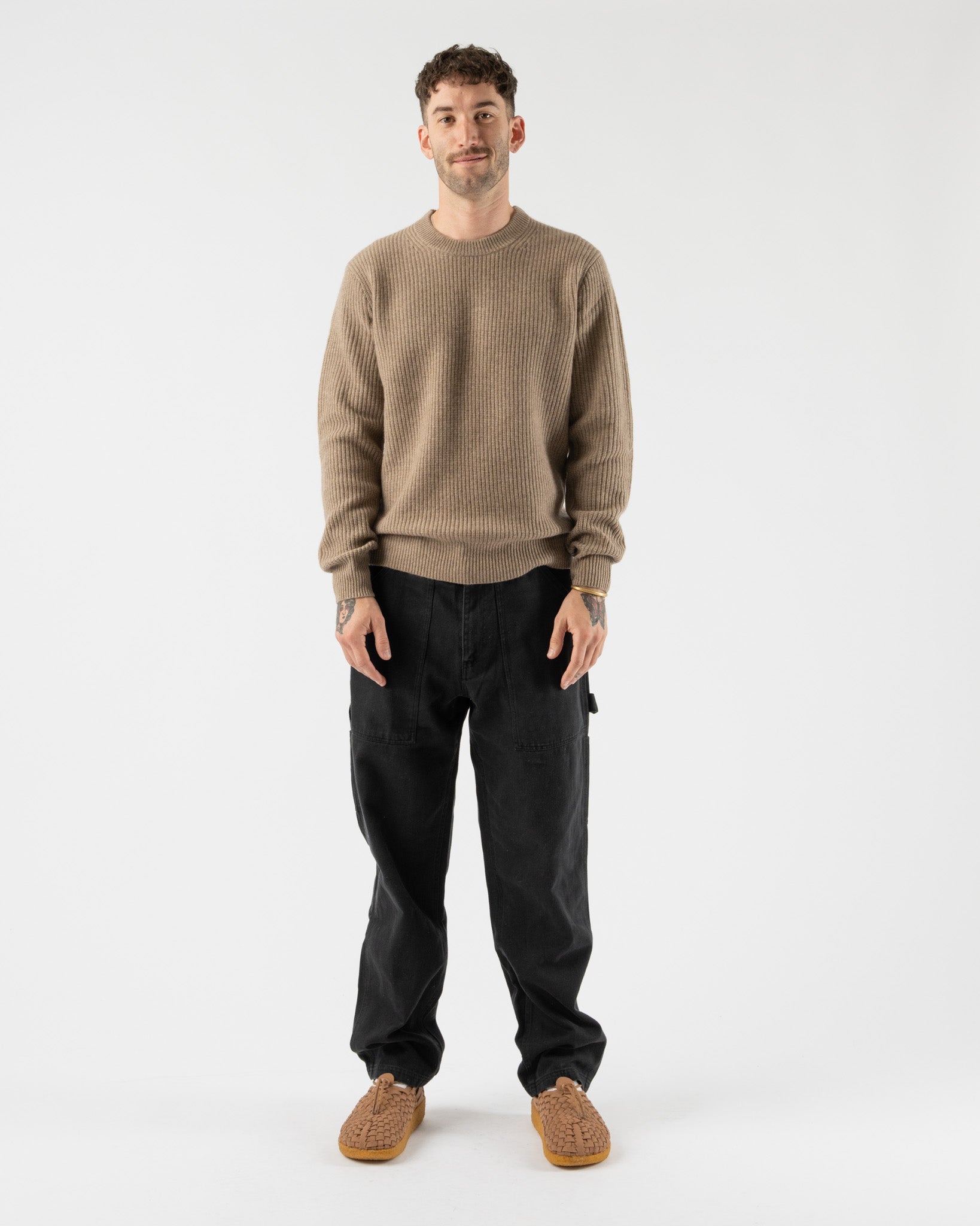 Alex-Mill-Jordan-Sweater-In-Washed-Cashmere-Jake-and-Jones-Santa-Barbara-Boutique-Slow-Fashion-Curated-Fashion