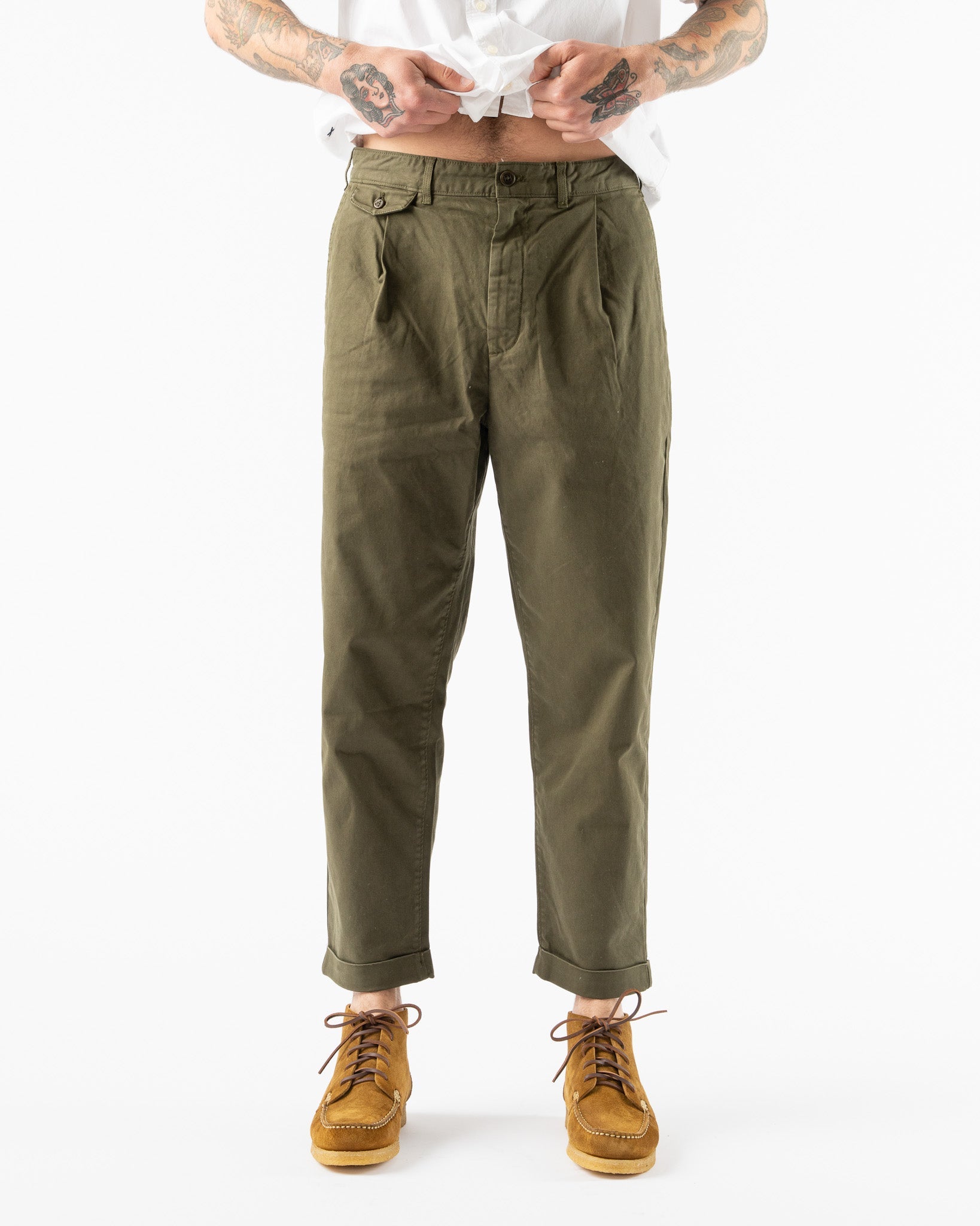 alex-mill-standard-pleated-pant-in-military-olive-mss23-jake-and-jones-a-santa-barbara-boutique