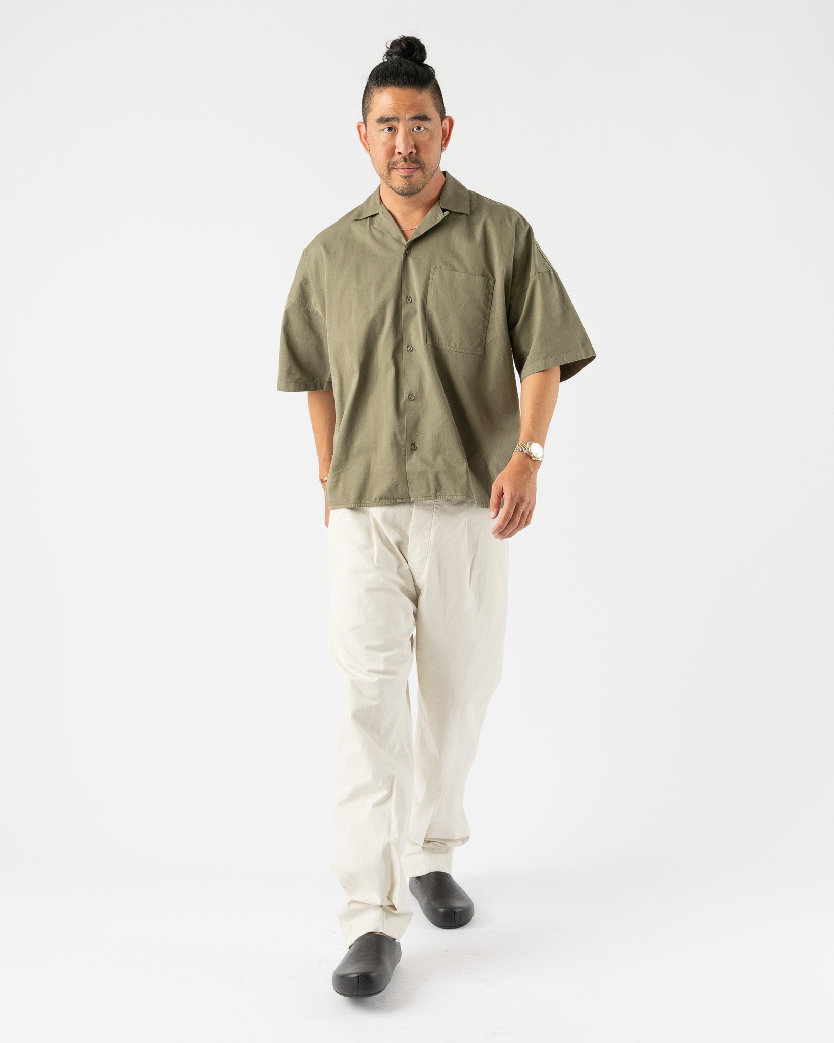 Applied-Art-Forms-PM2-1-Short-Sleeve-Shirt-in-Dust-Green-Santa-Barbara-Boutique-Jake-and-Jones-Sustainable-Fashion