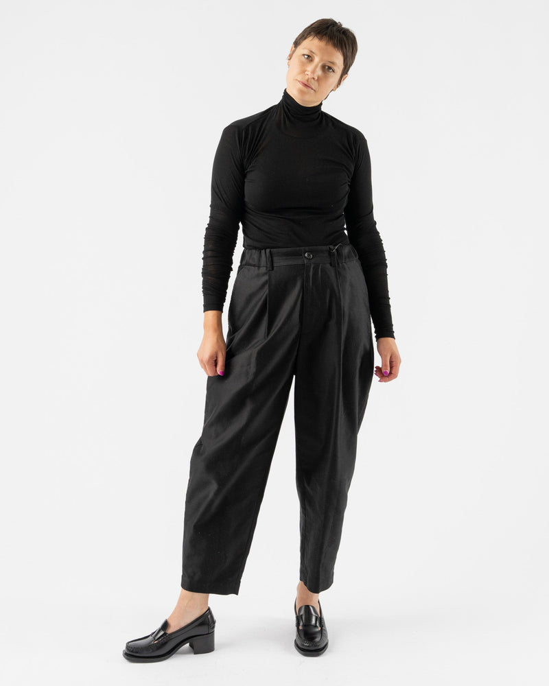 Auralee-High-Gauge-Sheer-Rib-Turtleneck-in-Black-Santa-Barbara-Boutique-Jake-and-Jones-Sustainable-Fashion