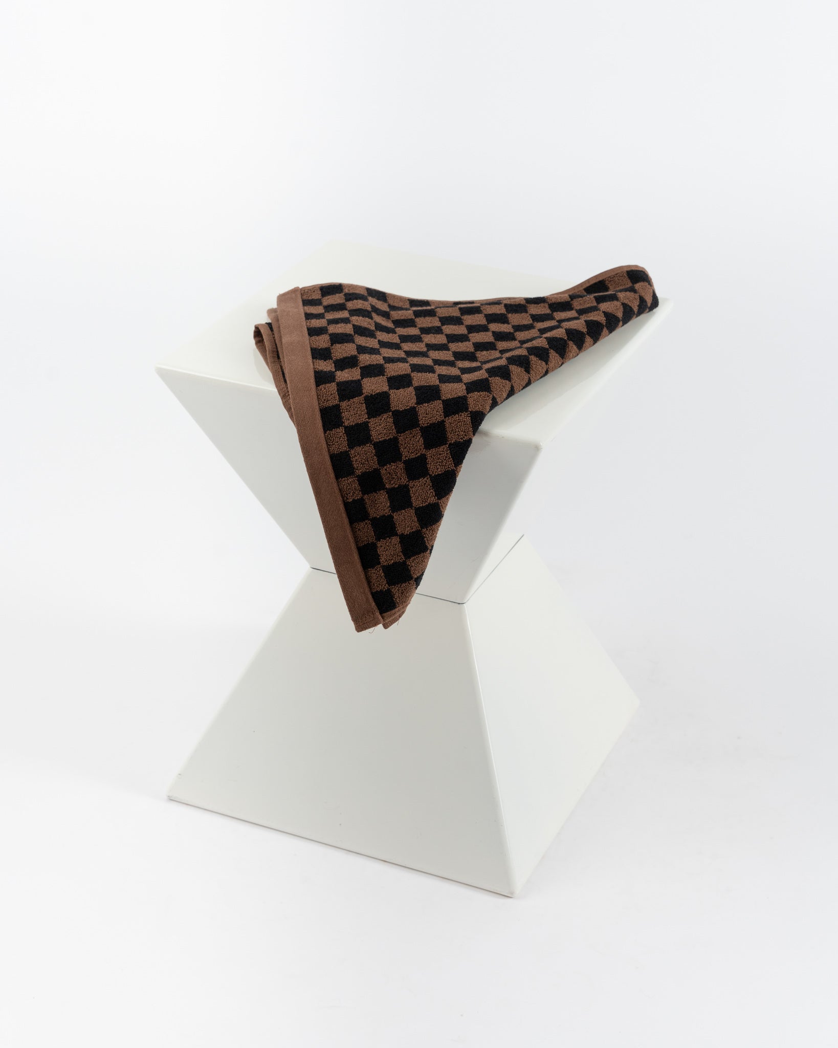 baina-josephine-hand-towel-in-tabac-noir-jake-and-jones-a-santa-barbara-boutique-curated-slow-fashion