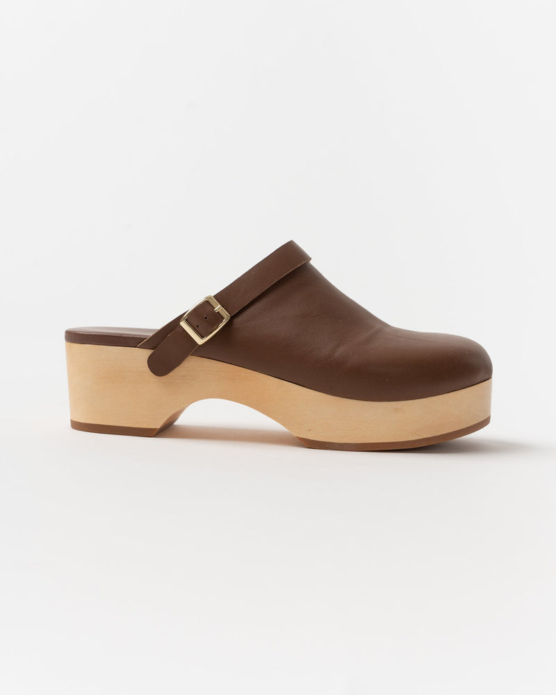 Beatrice-Valenzuela-Wooden-Clog-in-Cacao-FW22-jake-and-jones-santa-barbara-boutique-curated-slow-fashion