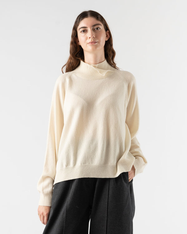 cordera-cashmere-turtleneck-sweater-in-natural-f22-jake-and-jones-a-santa-barbara-boutique-curated-slow-fashion