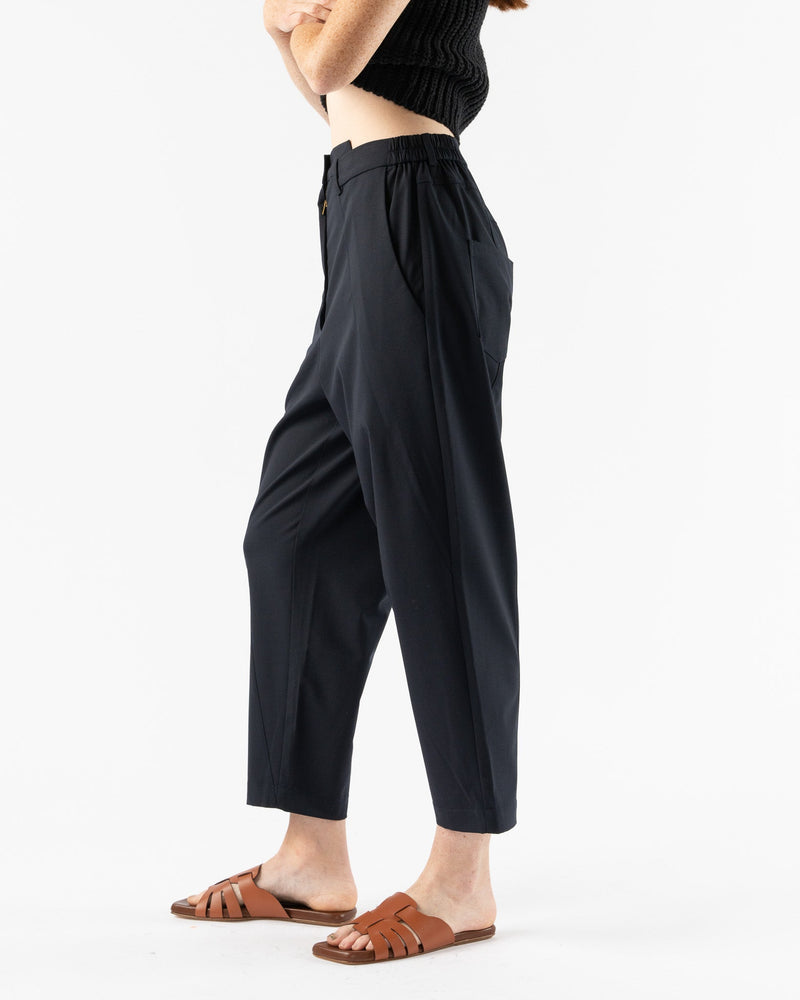 Cordera-Pleated-Carrot-Pant-in-Night-Santa-Barbara-Boutique-Jake-and-Jones-Sustainable-Fashion