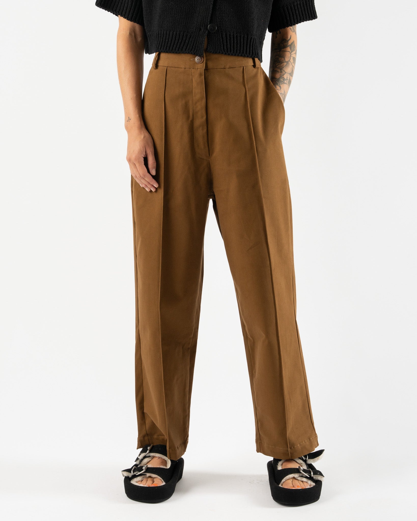 Cordera-Soft-Cotton-Seam-Pants-in-Toffee-Santa-Barbara-Boutique-Jake-and-Jones-Sustainable-Fashion