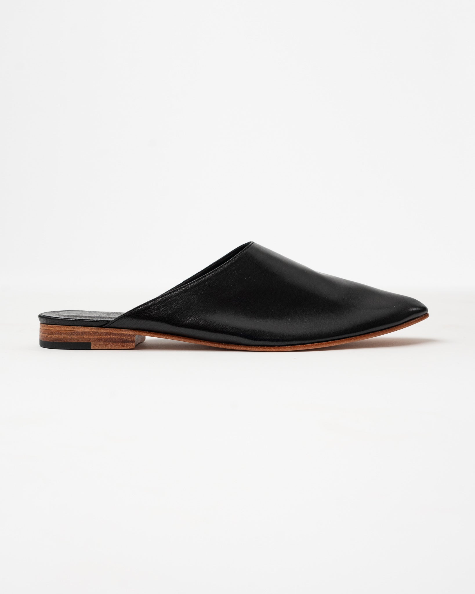 martiniano-babu-in-black-ps23-jake-and-jones-a-santa-barbara-boutique