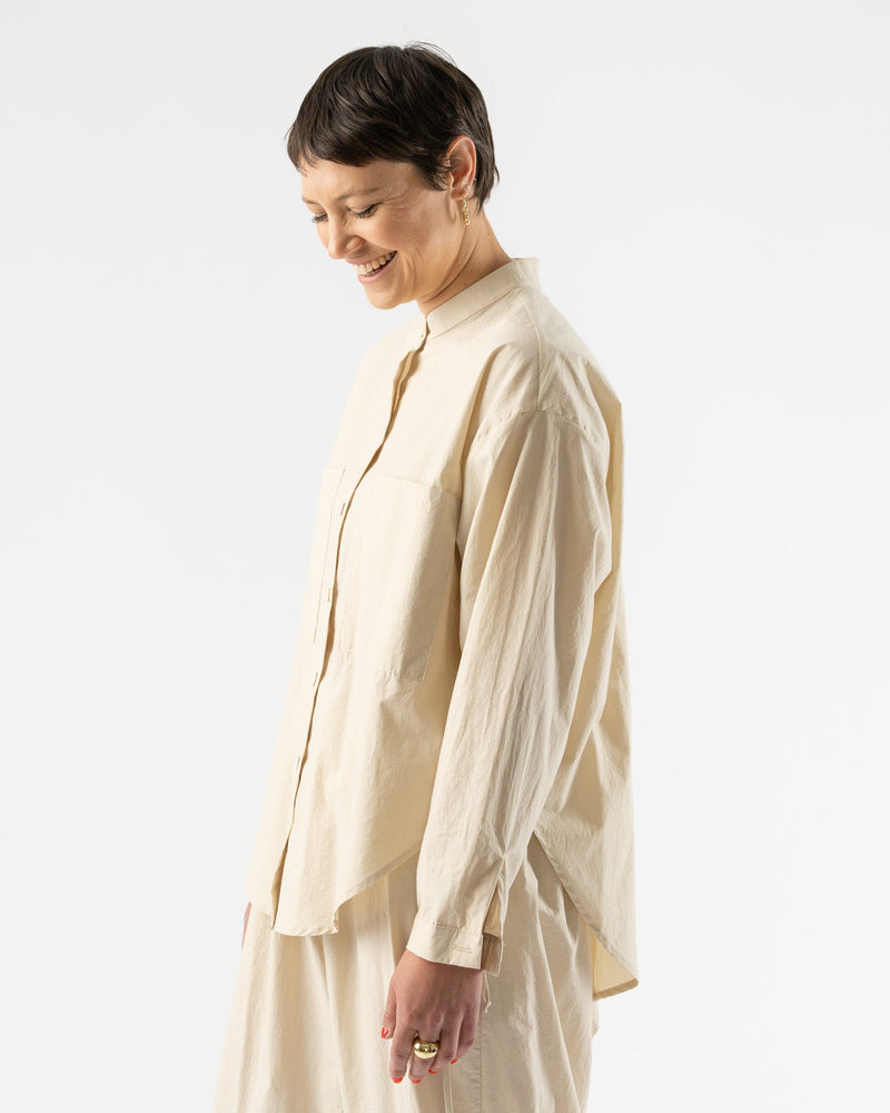 Modern-Weaving-Oversized-Button-Down-Parchment-Poplin-in-Eggshell-Santa-Barbara-Boutique-Jake-and-Jones-Sustainable-Fashion