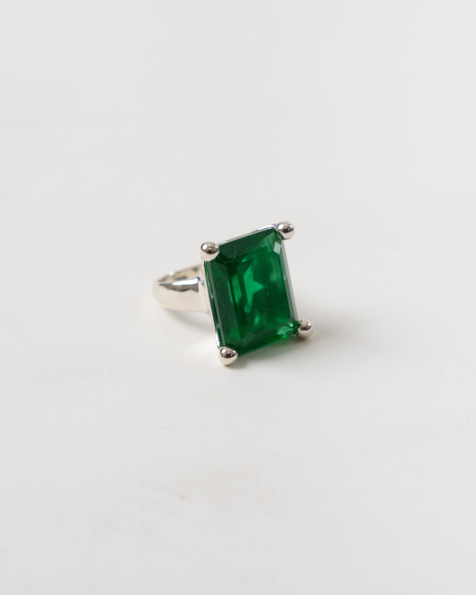 mondo-mondo-atomic-mass-ring-in-sterling-silver-jungle-fw22