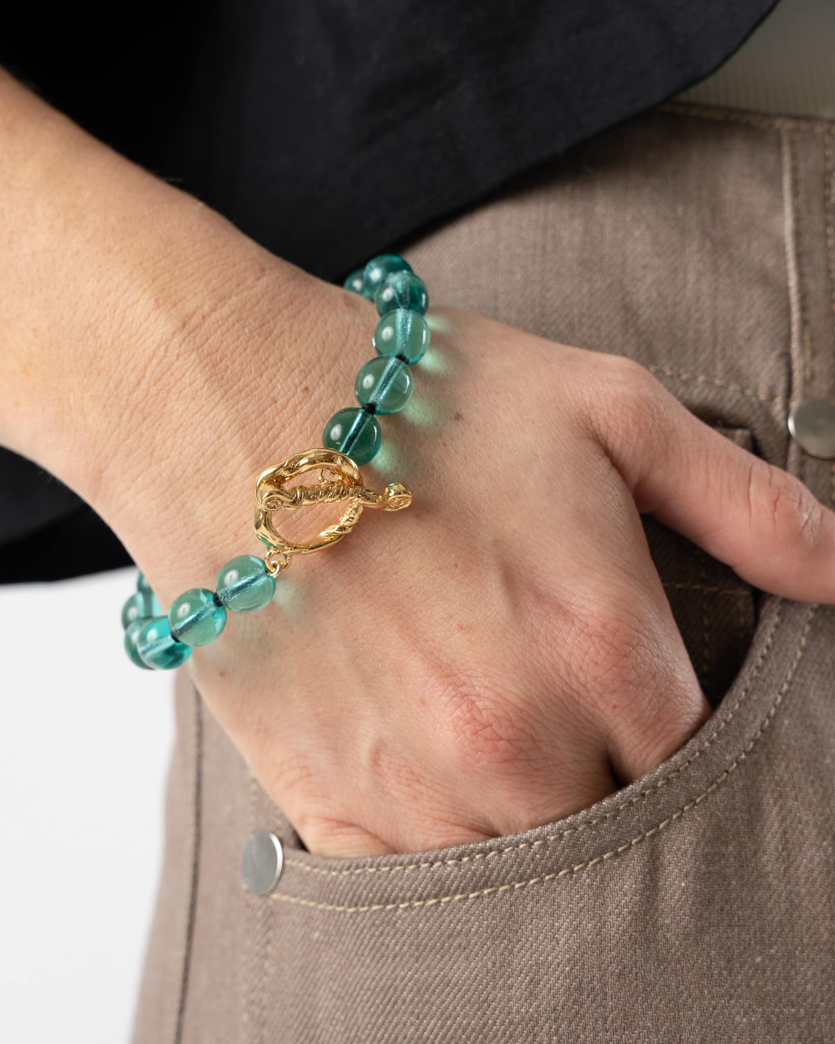 mondo-mondo-nan-bracelet-in-teal-glass-fw22