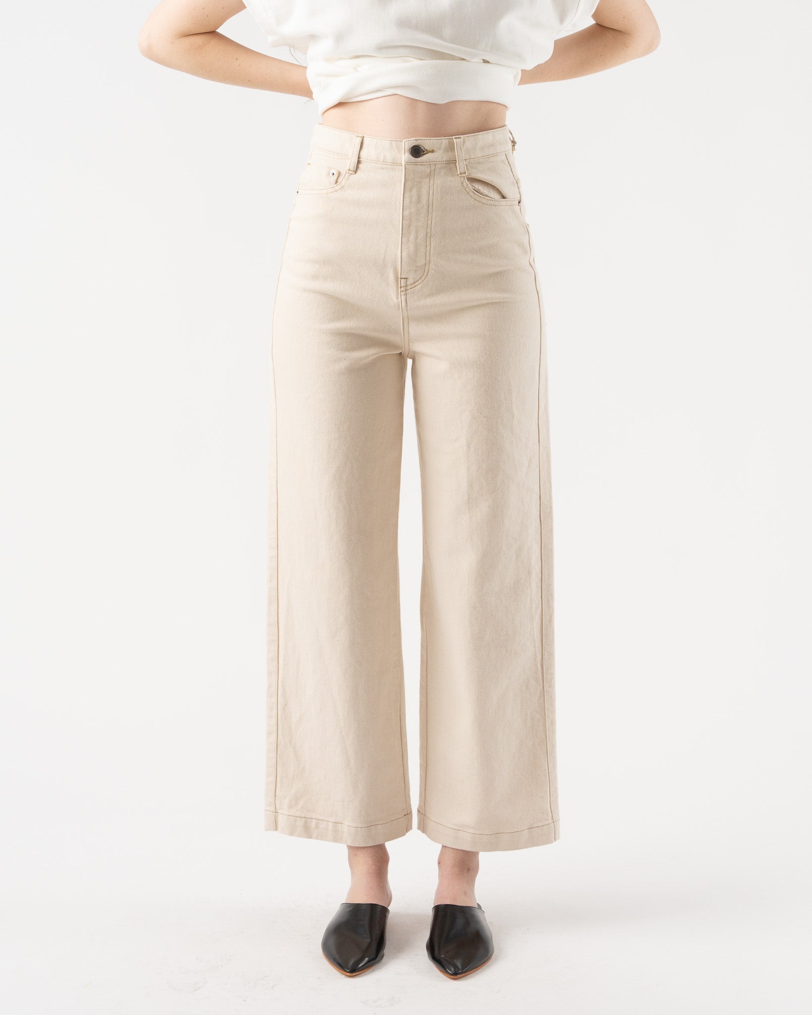 Nicholson-&-Nicholson-Sophia-Jeans-in-Off-White-Santa-Barbara-Boutique-Jake-and-Jones-Sustainable-Fashion