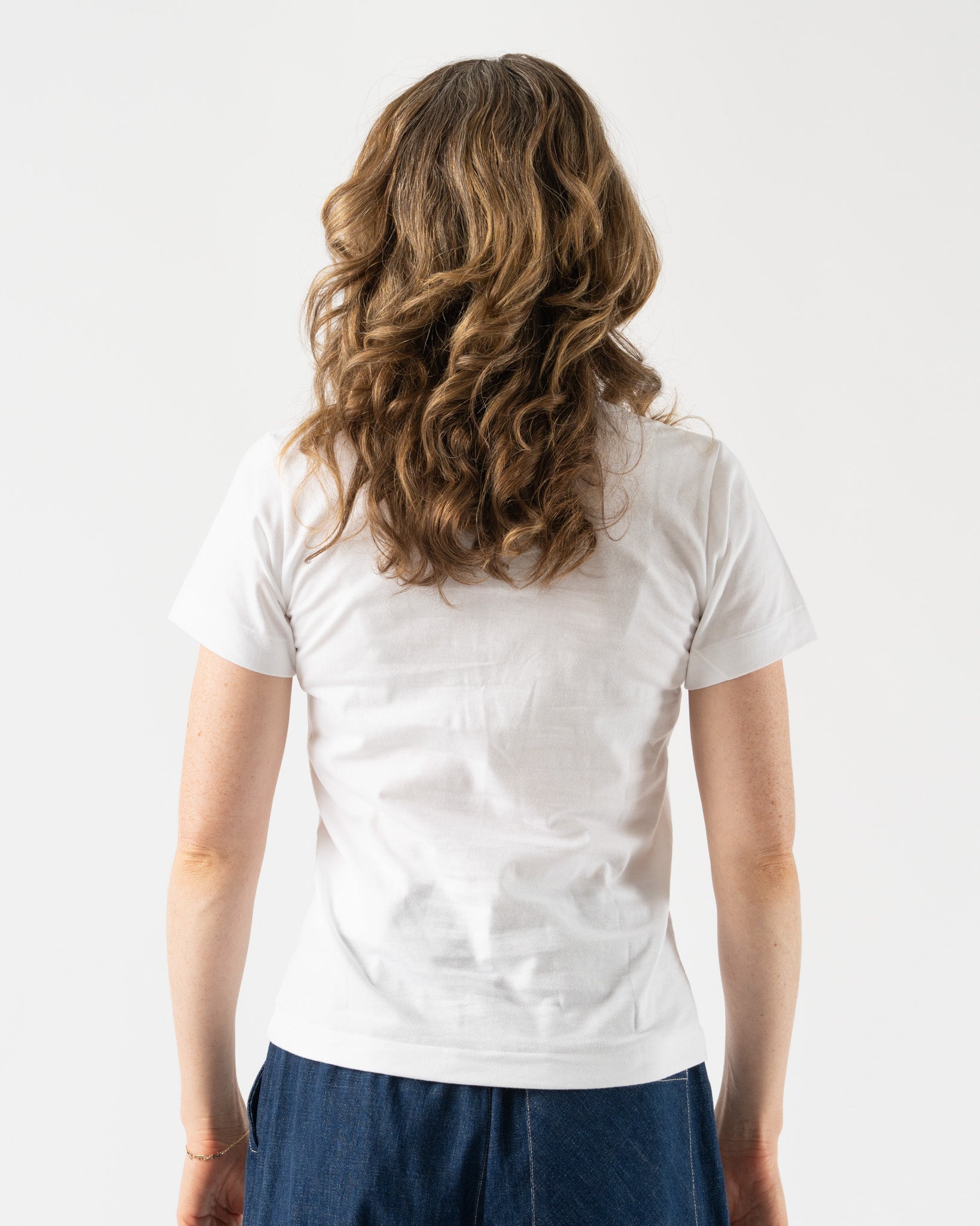 Play-COMME-des-GARÇONS-Play-T-Shirt-with-Black-Heart-in-White-Santa-Barbara-Boutique-Jake-and-Jones-Sustainable-Fashion