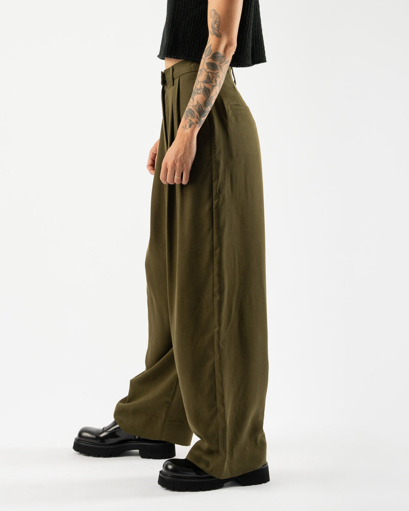 Shaina-Mote-Man-Pant-in-Olive-Santa-Barbara-Boutique-Jake-and-Jones-Sustainable-Fashion