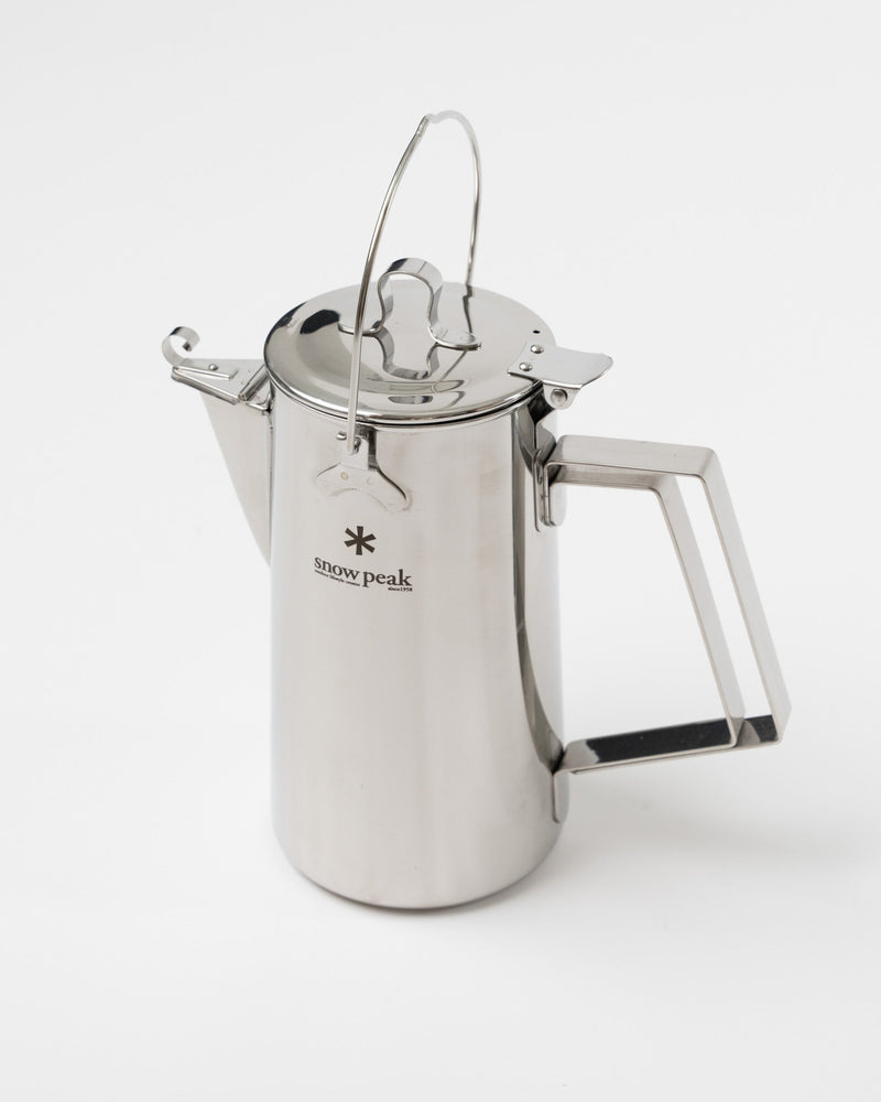 Snow-Peak-Classic-Kettle-1.8-Santa-Barbara-Boutique-Jake-and-Jones-Sustainable-Fashion