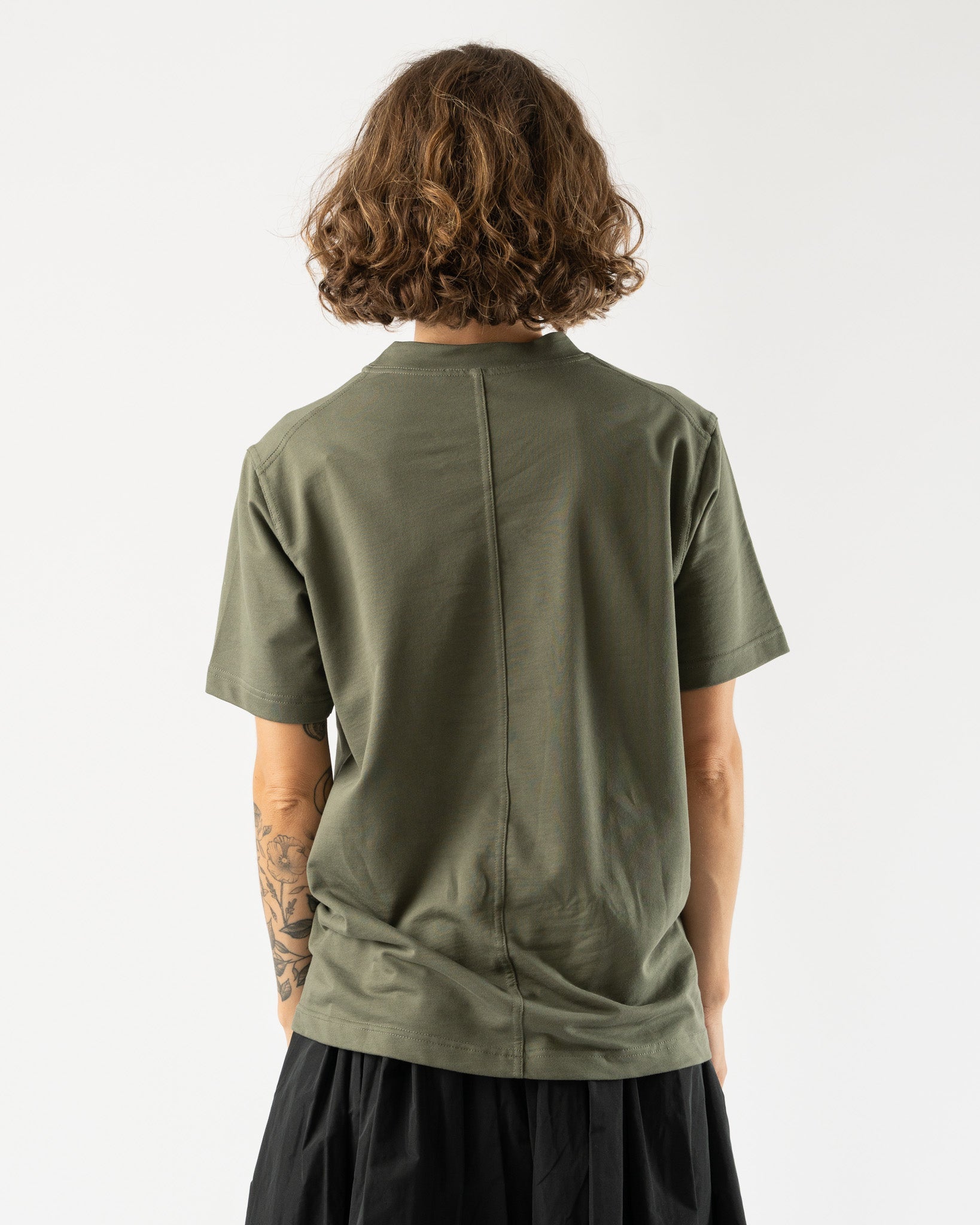 Sofie-DHoore-Tag-Short-Sleeve-T-Shirt-with-Fine-Fleece-in-Knit-Khaki-Santa-Barbara-Boutique-Jake-and-Jones-Sustainable-Fashion