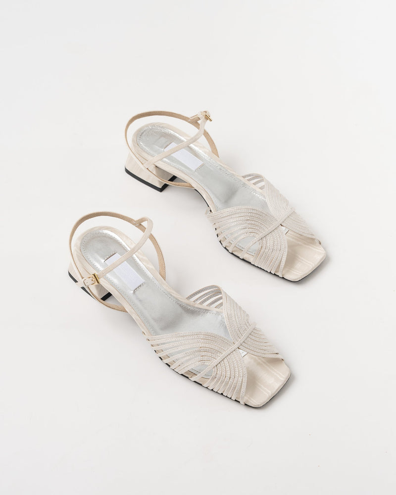 suzanne-rae-low-70s-in-cream-more-ps23-jake-and-jones-a-santa-barbara-boutique-curated-slow-fashion