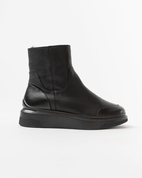suzanne-rae-shearling-sneaker-boot-f22-jake-and-jones-a-santa-barbara-boutique-curated-slow-fashion