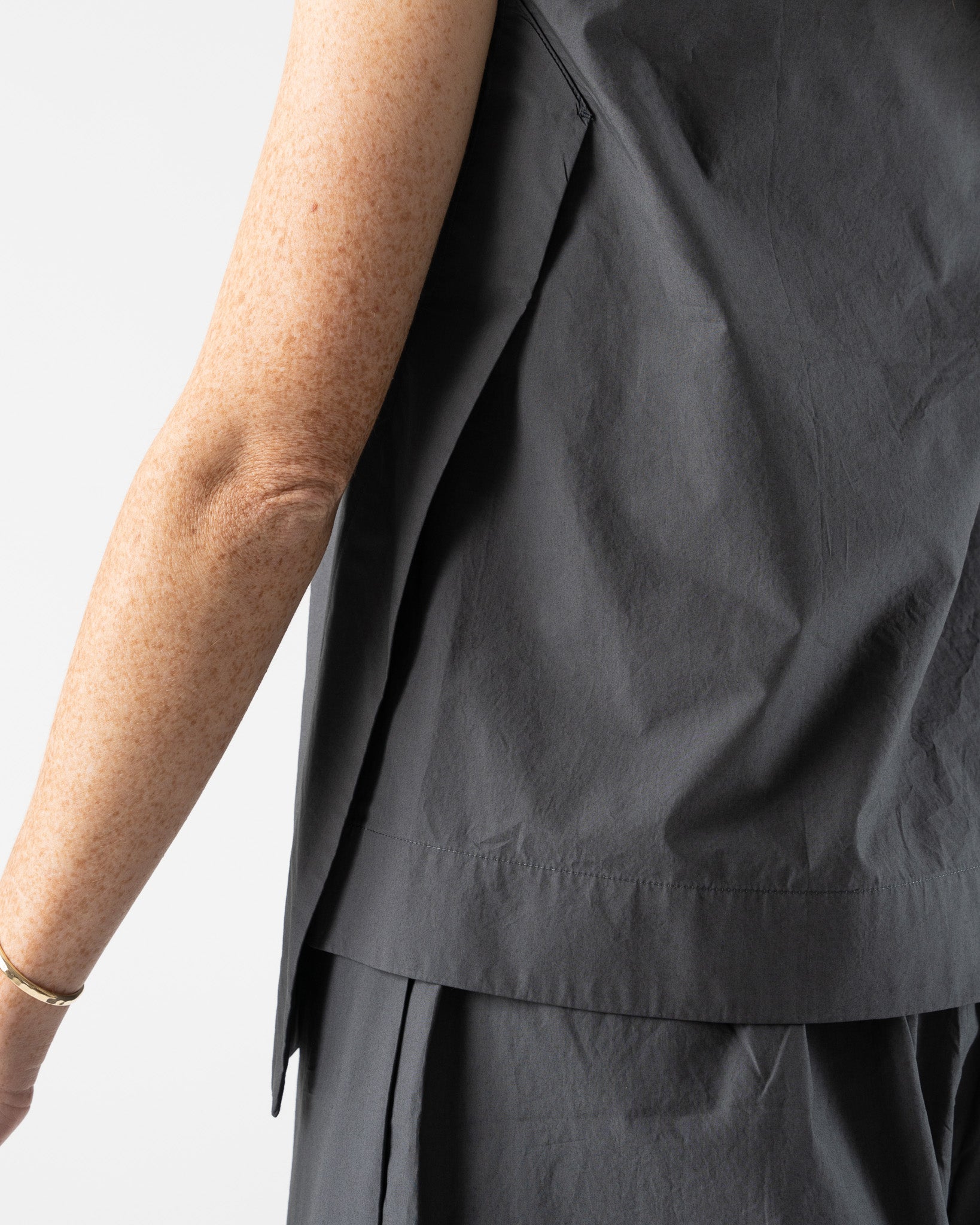 too-good-basketmaker-top-in-tar-ss23-jake-and-jones-a-santa-barbara-boutique