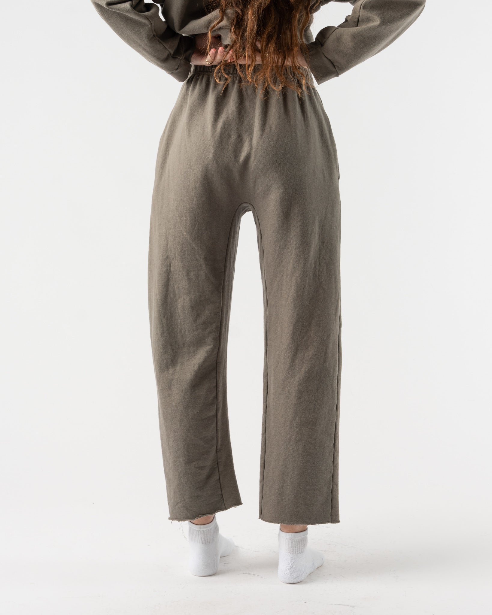 wol-hide-easy-sweatpant-in-fir-fw22-jake-and-jones-a-santa-barbara-boutique-curated-slow-fashion